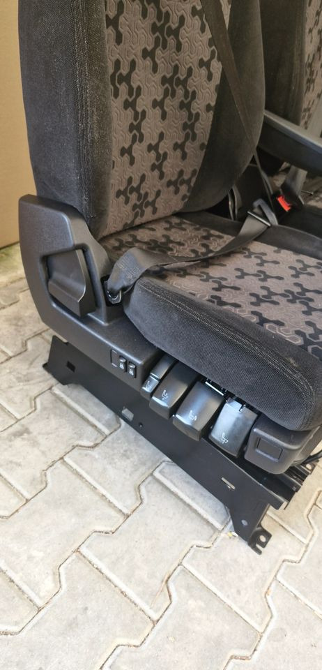SCANIA R S FOTEL FOTELE KOMPLET - Ülés - Teherautó: 3 kép. SCANIA R S FOTEL FOTELE KOMPLET - Ülés - Teherautó: 3 kép.