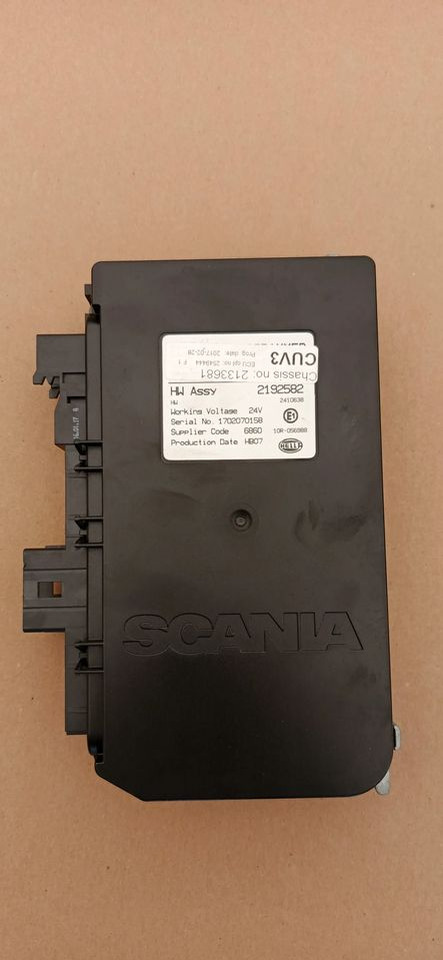 SCANIA R S STEROWNIK ŚWIATEŁ KOMPUTER CUV3 2632613 - ECU - Teherautó: 1 kép. SCANIA R S STEROWNIK ŚWIATEŁ KOMPUTER CUV3 2632613 - ECU - Teherautó: 1 kép.