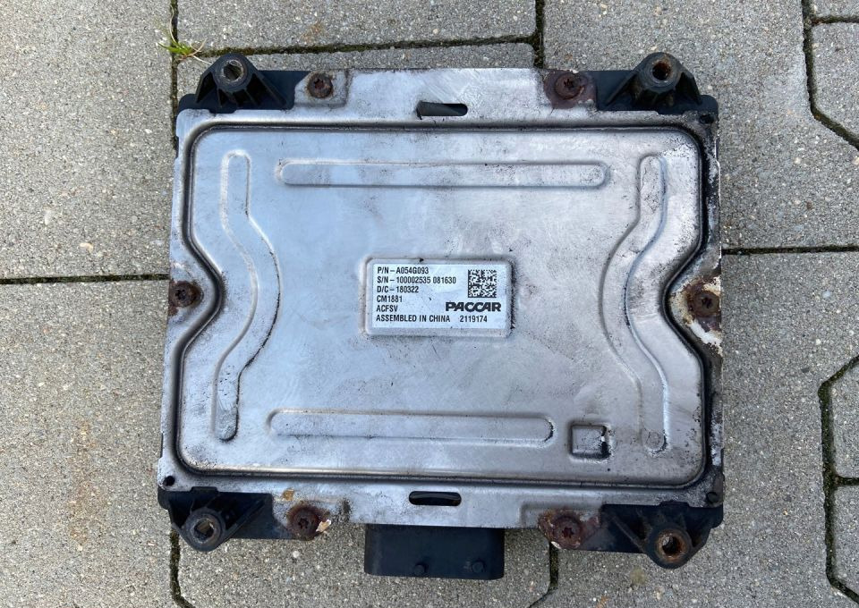 Sterownik EAS DAF XF euro 6 komputer adblue - ECU - Teherautó: 1 kép. Sterownik EAS DAF XF euro 6 komputer adblue - ECU - Teherautó: 1 kép.