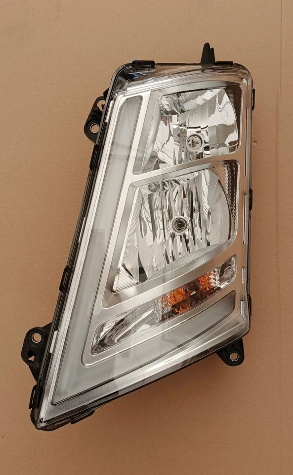 VOLVO FH4 LAMPA PRZEDNIA LEWA H7 2024r 24159327 - Fényszóró - Teherautó: 1 kép. VOLVO FH4 LAMPA PRZEDNIA LEWA H7 2024r 24159327 - Fényszóró - Teherautó: 1 kép.