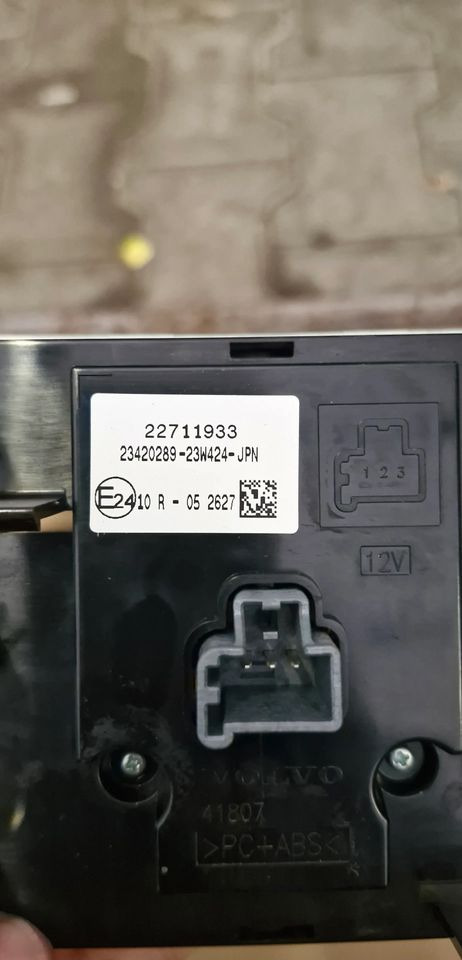 VOLVO FH5 FM5 PANEL STEROWNIK NAWIEWU KLIMATYZACJI 22711933 - Fülke és belső tér: 2 kép. VOLVO FH5 FM5 PANEL STEROWNIK NAWIEWU KLIMATYZACJI 22711933 - Fülke és belső tér: 2 kép.