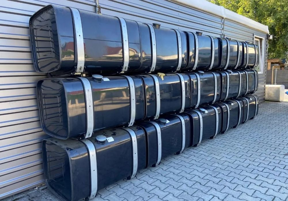ZBIORNIK PALIWA 400L MAN TGX TGS TG3 NOWY - Üzemanyag tartály - Teherautó: 5 kép. ZBIORNIK PALIWA 400L MAN TGX TGS TG3 NOWY - Üzemanyag tartály - Teherautó: 5 kép.