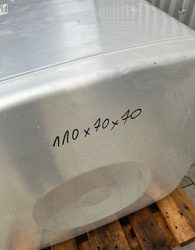 Üzemanyagrendszer - Teherautó Zbiornik paliwa MAN TGX TGS 460 litrów bak: 6 kép. Üzemanyagrendszer - Teherautó Zbiornik paliwa MAN TGX TGS 460 litrów bak: 6 kép.