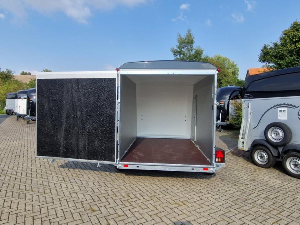 Böckmann KT-PB-AL 3018/27 Kofferanhänger,100 km/h,PKW Anhänger - Pótkocsi dobozos: 3 kép. Böckmann KT-PB-AL 3018/27 Kofferanhänger,100 km/h,PKW Anhänger - Pótkocsi dobozos: 3 kép.