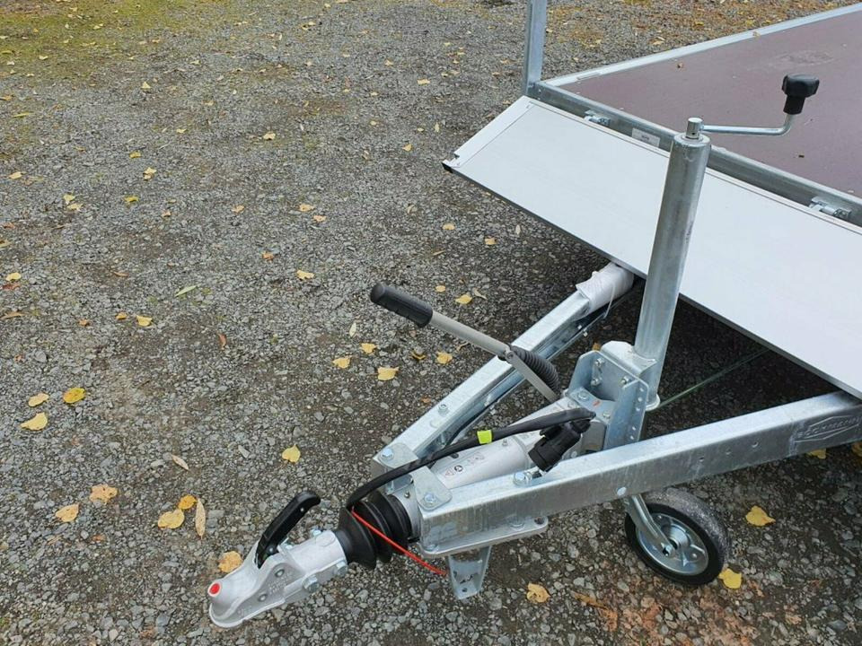 Platós pótkocsi Böckmann PKW-Anhänger, 3500 kg, 13 Zoll, Hochlader: 10 kép.