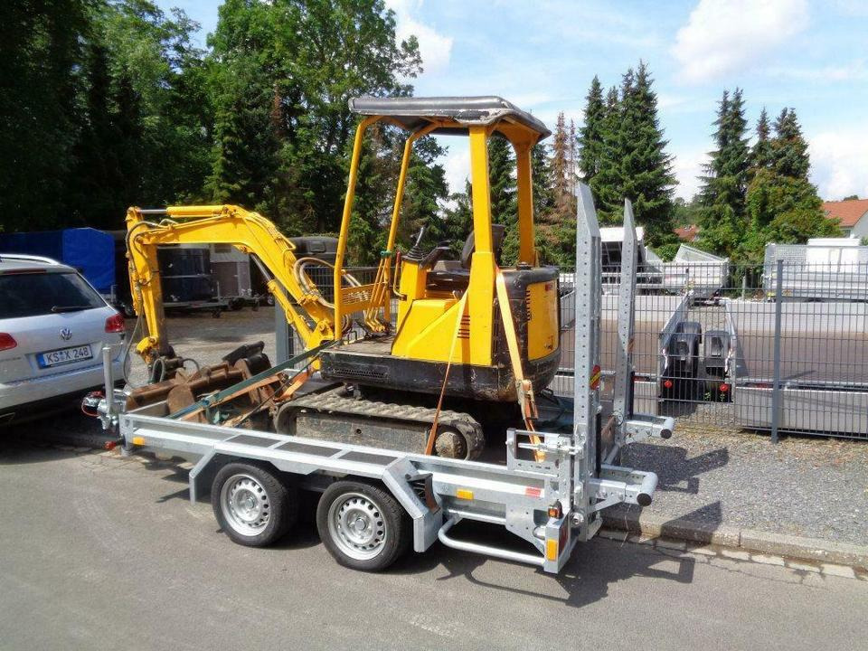 Böckmann, PKW-Anhänger, Baumaschinentransporter, 3,5 to. 100 km/h - Gépszállító utánfutó: 2 kép. Böckmann, PKW-Anhänger, Baumaschinentransporter, 3,5 to. 100 km/h - Gépszállító utánfutó: 2 kép.