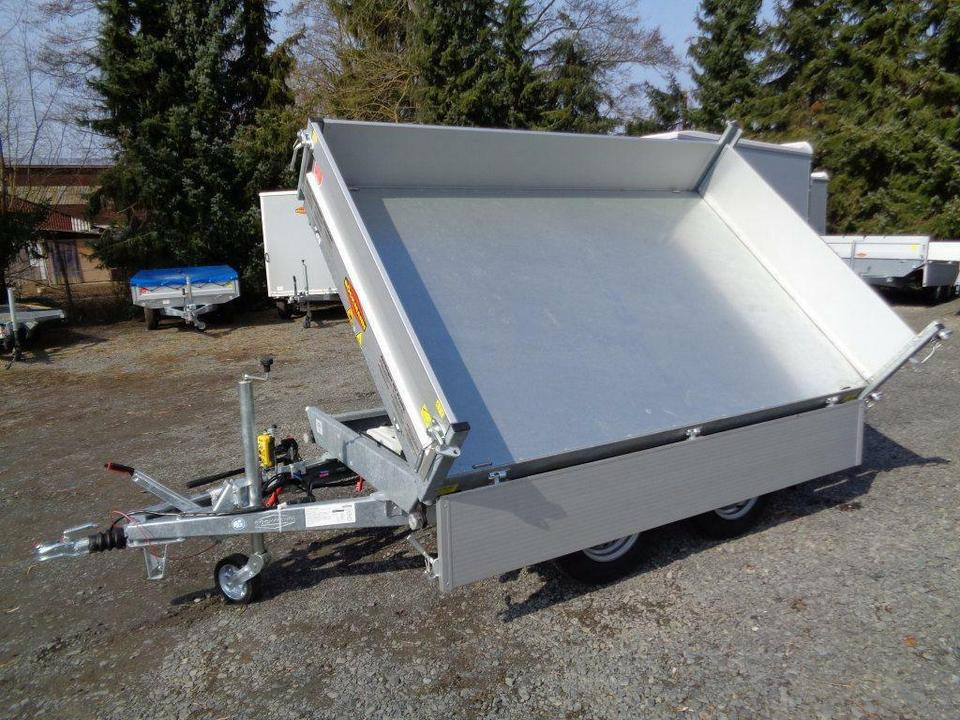 Böckmann PKW-Anhänger Elektro-Dreiseitenkipper DK-AL 2516/27P - Pótkocsi billenőplatós: 3 kép. Böckmann PKW-Anhänger Elektro-Dreiseitenkipper DK-AL 2516/27P - Pótkocsi billenőplatós: 3 kép.