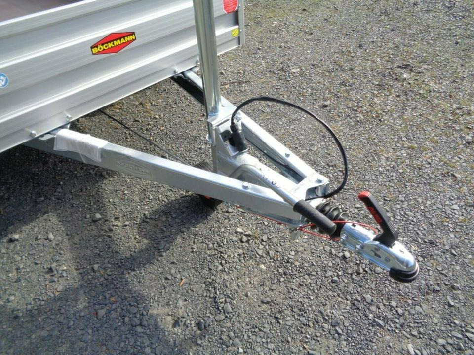 Böckmann PKW-Anhänger Tieflader - Tandem 2,0 t - Platós pótkocsi: 4 kép. Böckmann PKW-Anhänger Tieflader - Tandem 2,0 t - Platós pótkocsi: 4 kép.