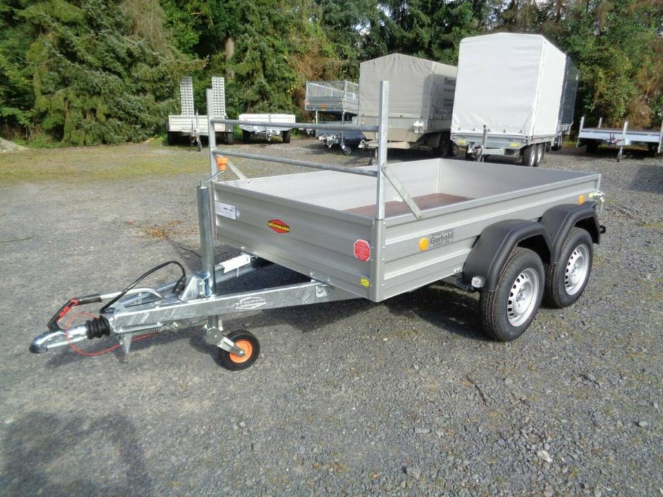 Böckmann PKW-Anhänger Tieflader - Tandem 2,0 t - Platós pótkocsi: 1 kép. Böckmann PKW-Anhänger Tieflader - Tandem 2,0 t - Platós pótkocsi: 1 kép.