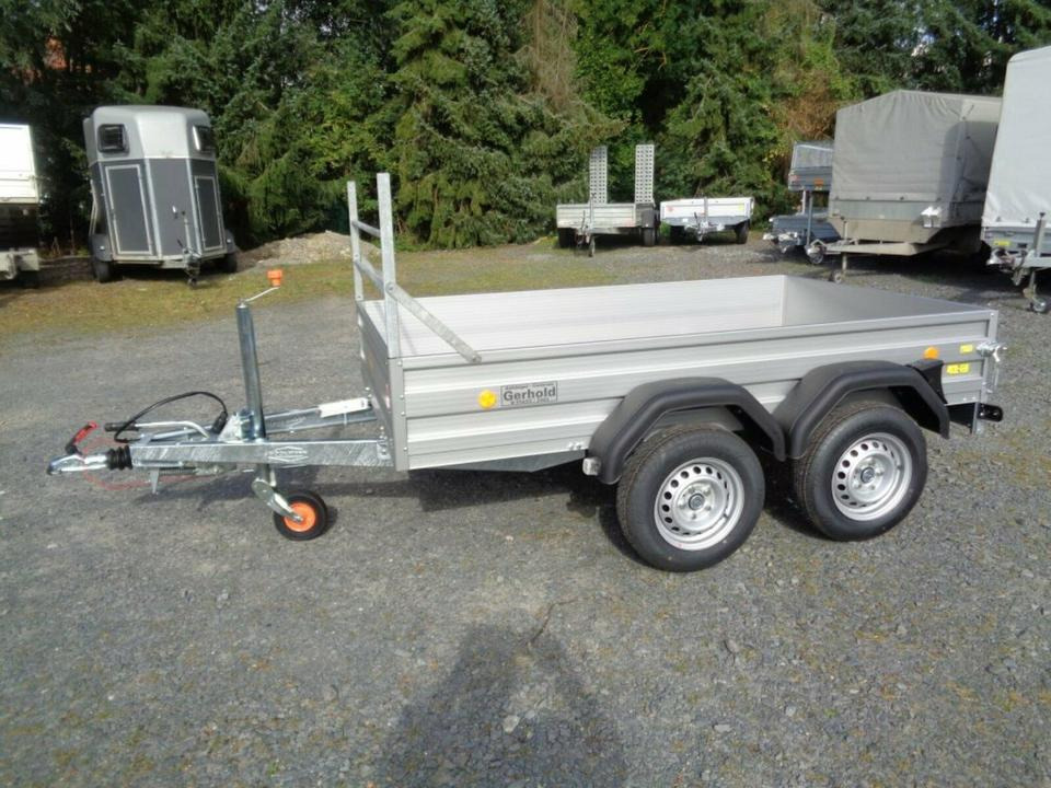 Böckmann PKW-Anhänger Tieflader - Tandem 2,0 t - Platós pótkocsi: 2 kép. Böckmann PKW-Anhänger Tieflader - Tandem 2,0 t - Platós pótkocsi: 2 kép.