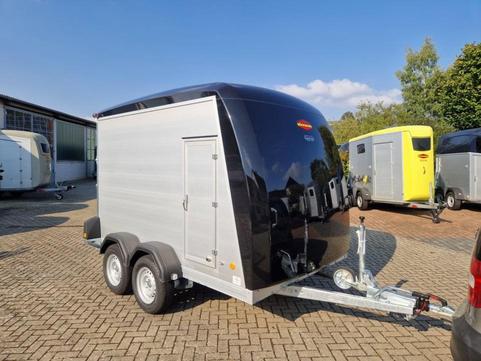 Pótkocsi dobozos Kofferanhänger Geschlossen Umzug Leihanhänger Miete Transport 2t: 7 kép.