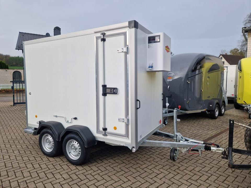 PKW Anhänger Böckmann Kühlkoffer Kühlanhänger Kühler 2,7 to Tür - Pótkocsi hűtős: 2 kép. PKW Anhänger Böckmann Kühlkoffer Kühlanhänger Kühler 2,7 to Tür - Pótkocsi hűtős: 2 kép.