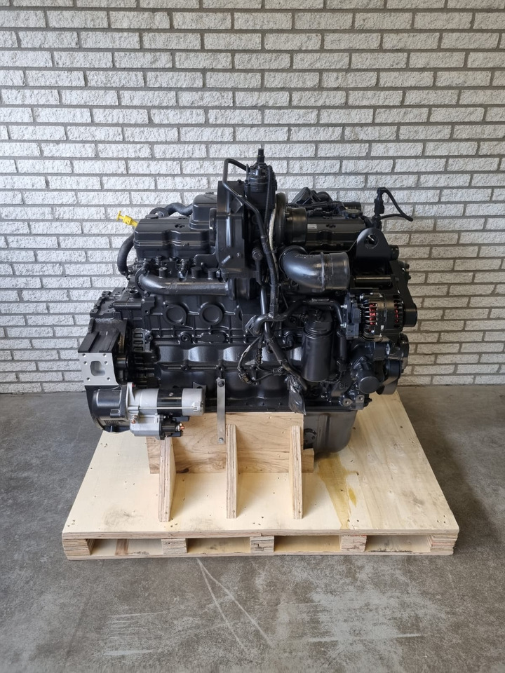 Cummins B6.7 stage 5 CM2350 CPL4834 - Motor - Hulladék kotró: 2 kép. Cummins B6.7 stage 5 CM2350 CPL4834 - Motor - Hulladék kotró: 2 kép.