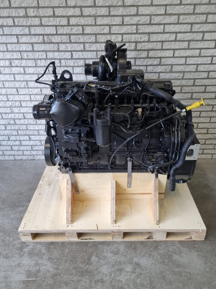 Cummins B6.7 stage 5 CM2350 CPL4834 - Motor - Hulladék kotró: 1 kép. Cummins B6.7 stage 5 CM2350 CPL4834 - Motor - Hulladék kotró: 1 kép.