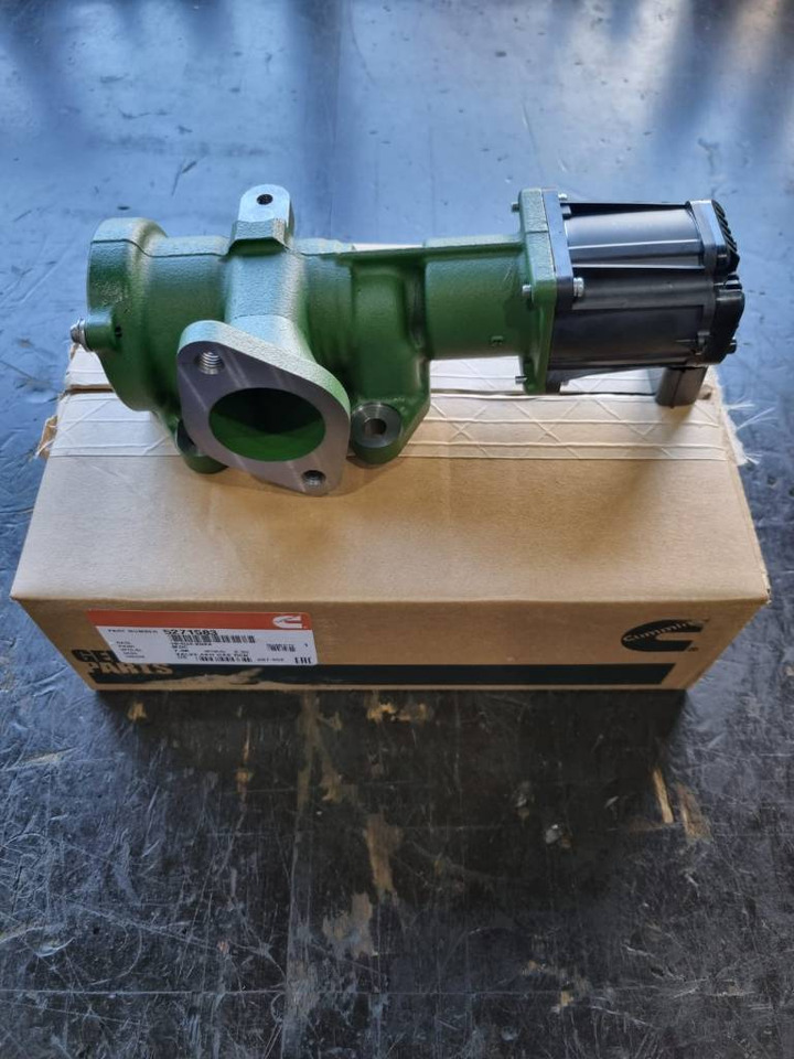 Cummins QSB 4.5 B4.5 QSB 6.7 B6.7 QSL9 L9 X12 X15 engine parts - Motor és alkatrészek - Kotrógép: 3 kép. Cummins QSB 4.5 B4.5 QSB 6.7 B6.7 QSL9 L9 X12 X15 engine parts - Motor és alkatrészek - Kotrógép: 3 kép.