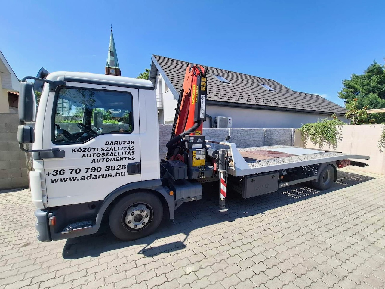 MAN TGL 12.250 4x2 BL - Autószállító teherautó, Darus autó: 2 kép. MAN TGL 12.250 4x2 BL - Autószállító teherautó, Darus autó: 2 kép.