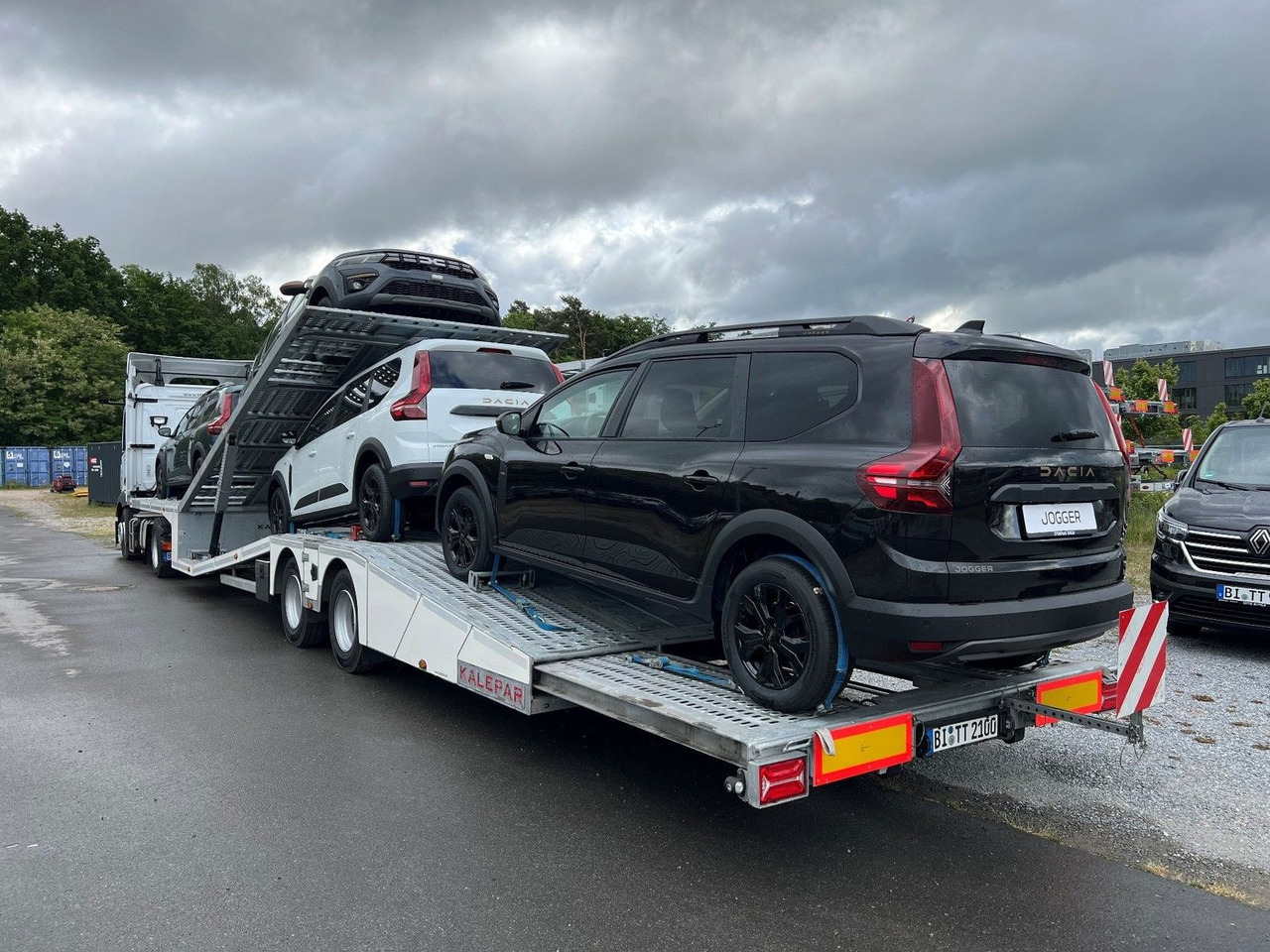 KALEPAR KLP228V4 4er-Autotransporter 2xAchse VDI - Félpótkocsi autószállító: 3 kép. KALEPAR KLP228V4 4er-Autotransporter 2xAchse VDI - Félpótkocsi autószállító: 3 kép.