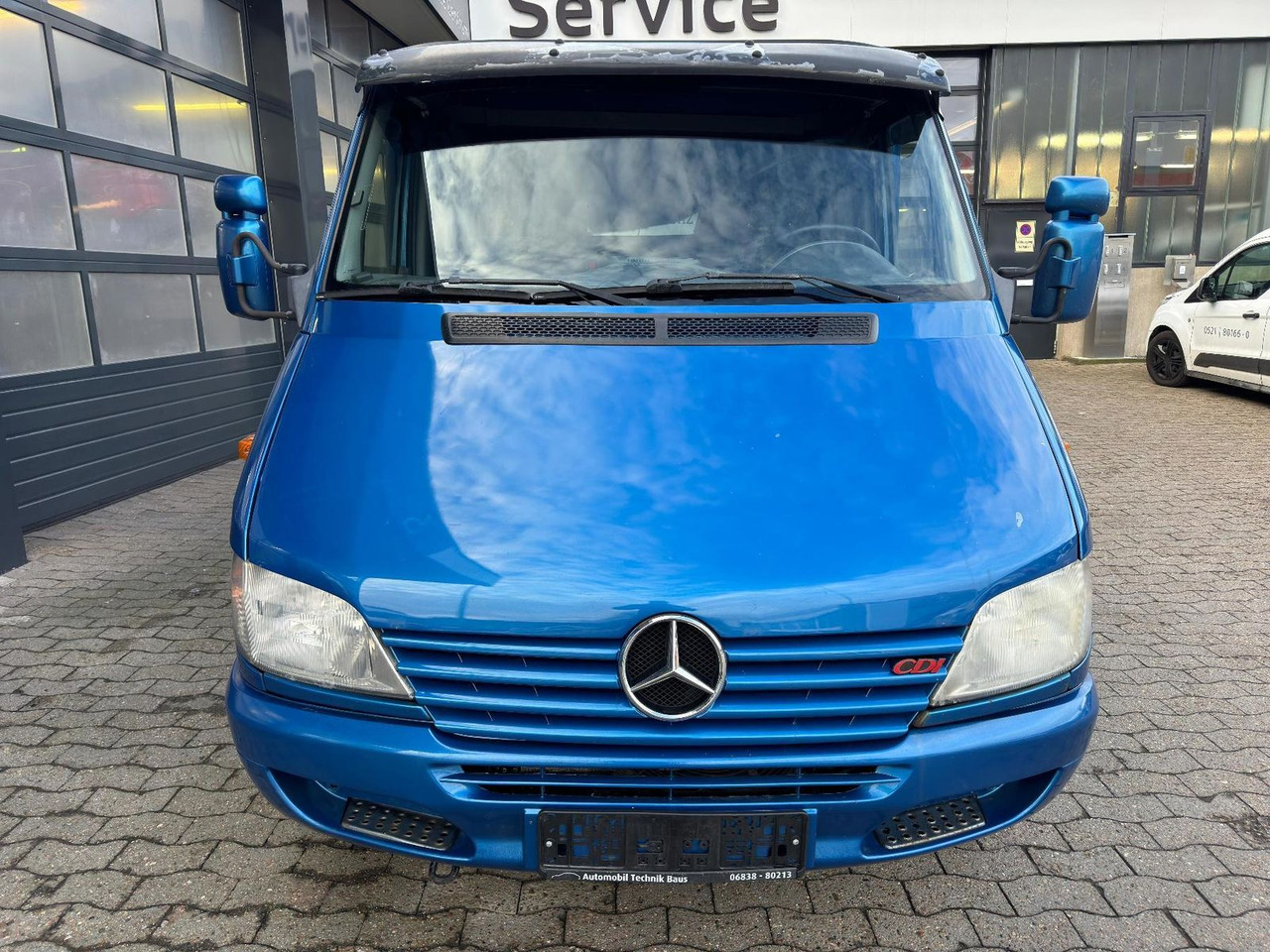Mercedes-Benz Sprinter 2.7 CDI ABSCHLEPPWAGEN SCHLAFKABINE - Autószállító teherautó: 2 kép. Mercedes-Benz Sprinter 2.7 CDI ABSCHLEPPWAGEN SCHLAFKABINE - Autószállító teherautó: 2 kép.