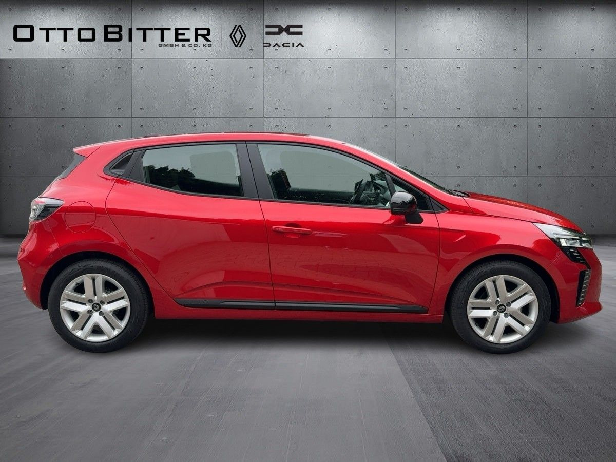 Renault Clio Evolution ECO-G 100 FLÜSSIGGAS (Benzin+LPG) - Szedán: 5 kép. Renault Clio Evolution ECO-G 100 FLÜSSIGGAS (Benzin+LPG) - Szedán: 5 kép.