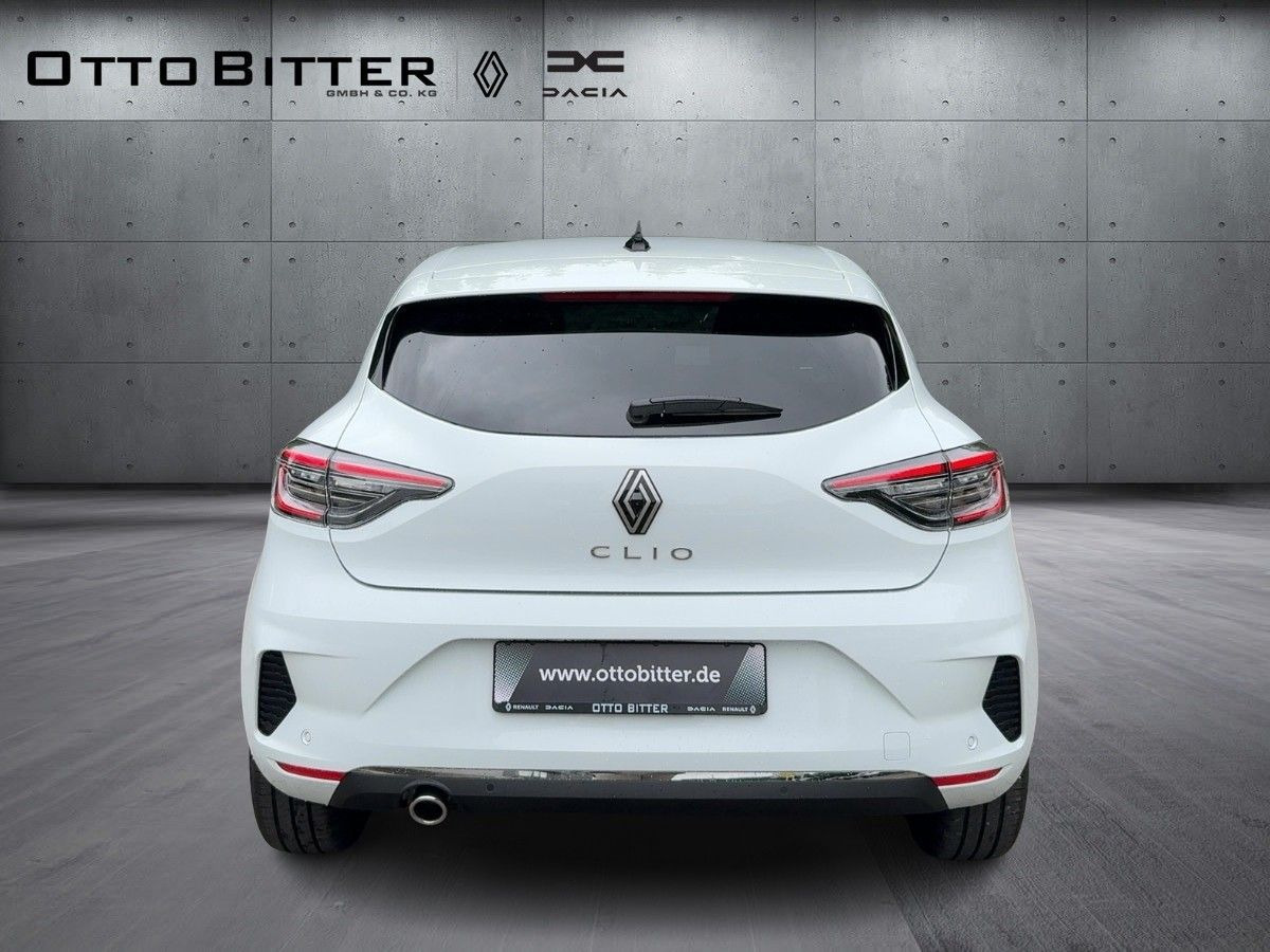 Renault Clio Techno TCe90 PAKET-NAVI+WINTER (SITZH/NAVI) - Szedán: 3 kép. Renault Clio Techno TCe90 PAKET-NAVI+WINTER (SITZH/NAVI) - Szedán: 3 kép.
