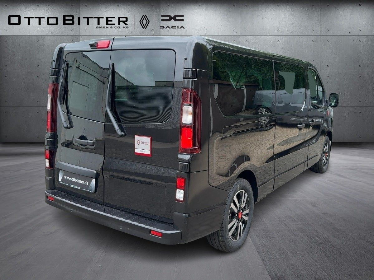 Renault Trafic Grand RED EDITION L2H1 dCi150 9-AUTOMATIK - Kisbusz: 4 kép. Renault Trafic Grand RED EDITION L2H1 dCi150 9-AUTOMATIK - Kisbusz: 4 kép.