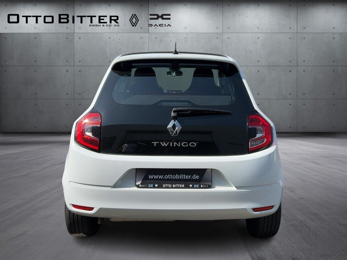 Renault Twingo LIMITED SCe65 FALTSCHIEBEDACH/WINTERRÄDER - Autó: 3 kép. Renault Twingo LIMITED SCe65 FALTSCHIEBEDACH/WINTERRÄDER - Autó: 3 kép.