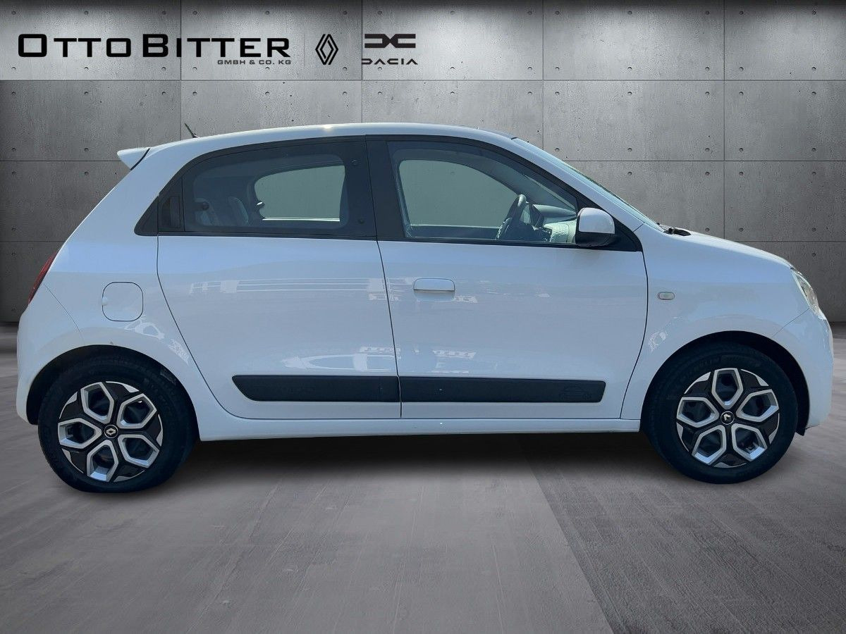 Renault Twingo LIMITED SCe65 FALTSCHIEBEDACH/WINTERRÄDER - Autó: 5 kép. Renault Twingo LIMITED SCe65 FALTSCHIEBEDACH/WINTERRÄDER - Autó: 5 kép.