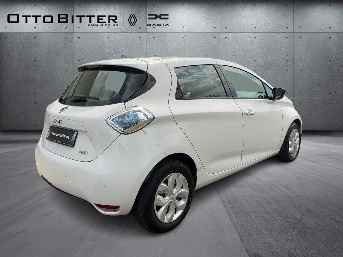 Renault ZOE LIFE Batteriemiete Z.E.40 (41kWh) - Autó: 4 kép. Renault ZOE LIFE Batteriemiete Z.E.40 (41kWh) - Autó: 4 kép.