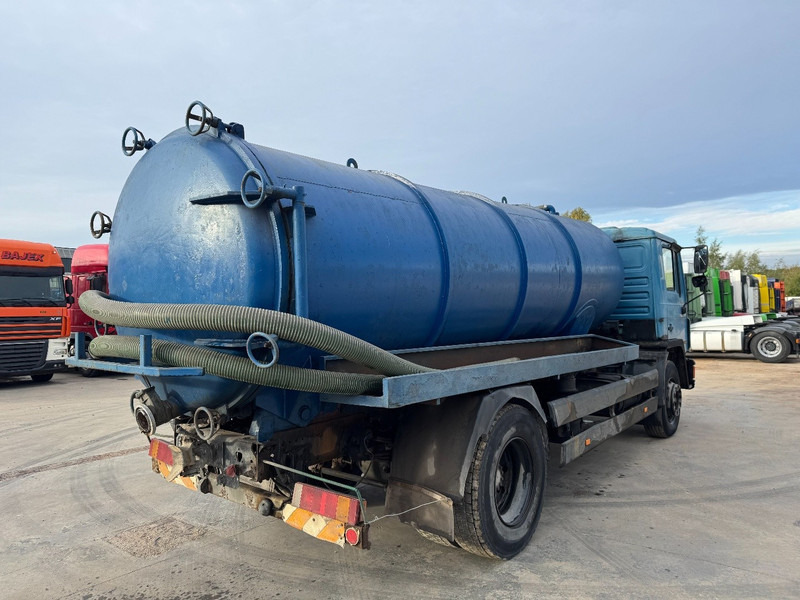 MAN 18.232 (12.000L / STEEL SUSPENSION / 6 CYLINDER WITH MANUAL PUMP) - Szippantós autó: 5 kép. MAN 18.232 (12.000L / STEEL SUSPENSION / 6 CYLINDER WITH MANUAL PUMP) - Szippantós autó: 5 kép.