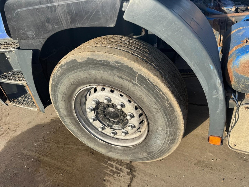 Alvaz teherautó MAN 26.410 (BIG AXLE / 10 TIRES / 6X4 / 6 CYLINDER / MANUAL GEARBOX): 10 kép. Alvaz teherautó MAN 26.410 (BIG AXLE / 10 TIRES / 6X4 / 6 CYLINDER / MANUAL GEARBOX): 10 kép.