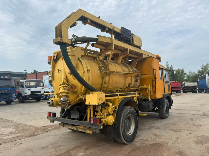 Mercedes-Benz SK 1617 (GRAND PONT / LAMES / 10.000L / 6 CYLINDRE / POMPE MANUELLE) - Szippantós autó: 5 kép. Mercedes-Benz SK 1617 (GRAND PONT / LAMES / 10.000L / 6 CYLINDRE / POMPE MANUELLE) - Szippantós autó: 5 kép.