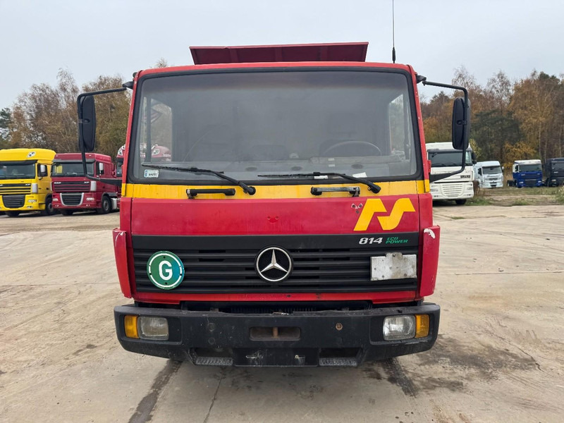 Mercedes-Benz SK 814 (FULL STEEL SUSPENSION / MANUAL GEARBOX / 3-SIDE TIPPER) - Billenőplatós teherautó: 2 kép. Mercedes-Benz SK 814 (FULL STEEL SUSPENSION / MANUAL GEARBOX / 3-SIDE TIPPER) - Billenőplatós teherautó: 2 kép.