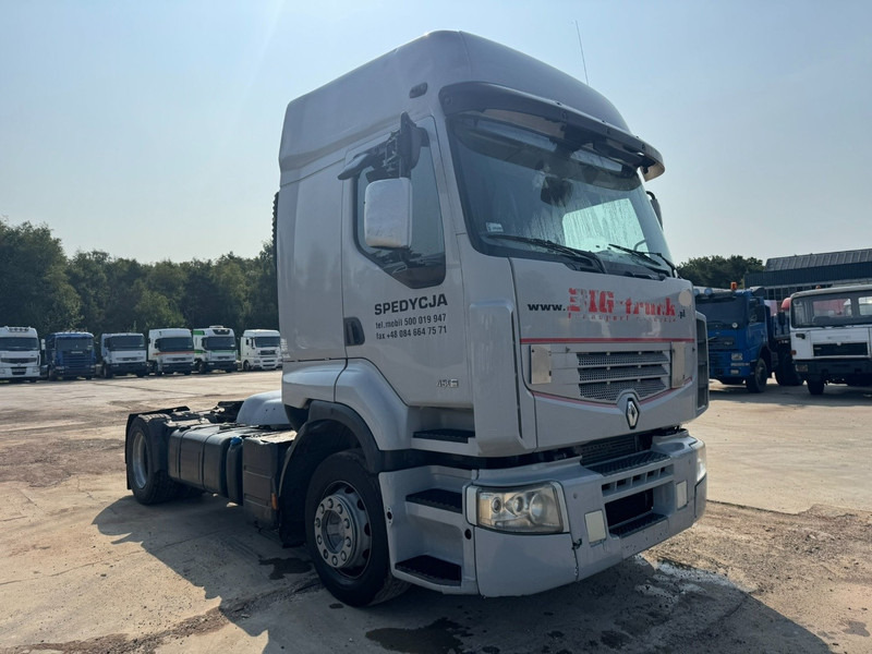 Renault Premium 450 DXI (MANUAL GEARBOX / BOITE MANUELLE) - Nyergesvontató: 3 kép. Renault Premium 450 DXI (MANUAL GEARBOX / BOITE MANUELLE) - Nyergesvontató: 3 kép.