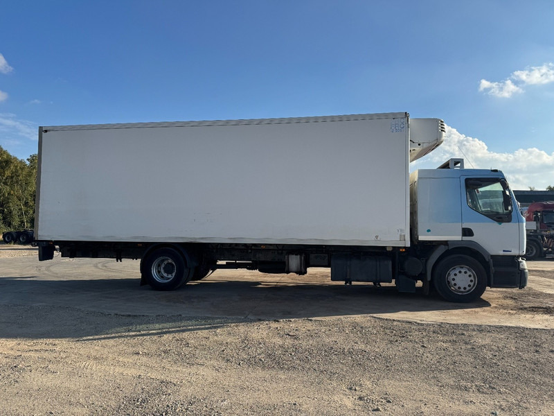 Renault Premium 270 (BOITE MANUELLE / MANUAL GEARBOX / 8.7 METER BOX) - Dobozos felépítményű teherautó: 4 kép. Renault Premium 270 (BOITE MANUELLE / MANUAL GEARBOX / 8.7 METER BOX) - Dobozos felépítményű teherautó: 4 kép.