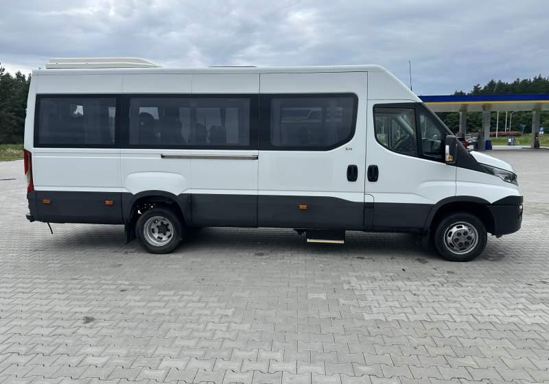 Iveco Daily 50C15 Euro- 6 - Távolsági busz: 4 kép. Iveco Daily 50C15 Euro- 6 - Távolsági busz: 4 kép.