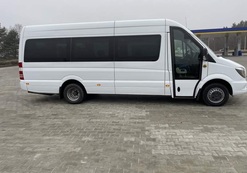 Mercedes-Benz Sprinter 519 Euro-6 - Távolsági busz: 3 kép. Mercedes-Benz Sprinter 519 Euro-6 - Távolsági busz: 3 kép.