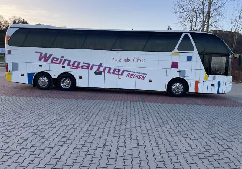 Neoplan N516/3SHDHC Euro-4 - Távolsági busz: 2 kép. Neoplan N516/3SHDHC Euro-4 - Távolsági busz: 2 kép.