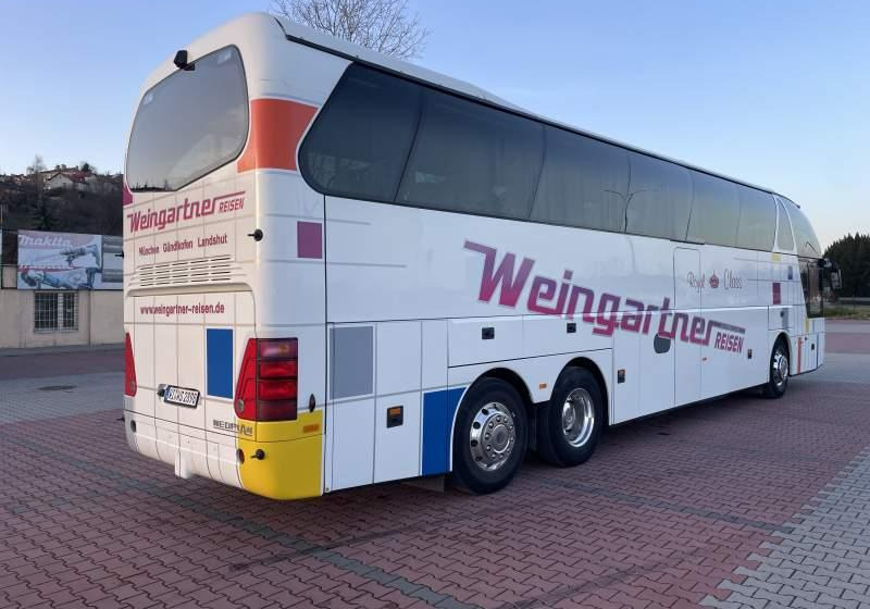 Neoplan N516/3SHDHC Euro-4 - Távolsági busz: 3 kép. Neoplan N516/3SHDHC Euro-4 - Távolsági busz: 3 kép.