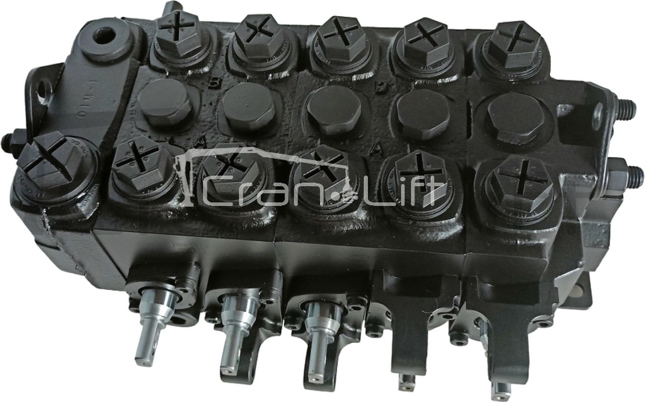 Rozdzielacz Parker F130CF - 5 sekcji - Hidraulikus szelep - Rakodódaru: 3 kép. Rozdzielacz Parker F130CF - 5 sekcji - Hidraulikus szelep - Rakodódaru: 3 kép.