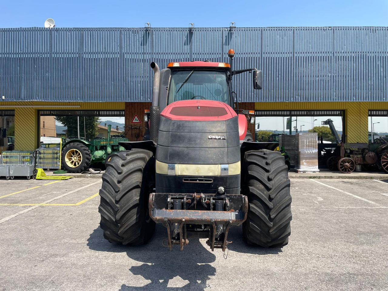 CASE IH MAGNUM 340 - Traktor: 3 kép. CASE IH MAGNUM 340 - Traktor: 3 kép.