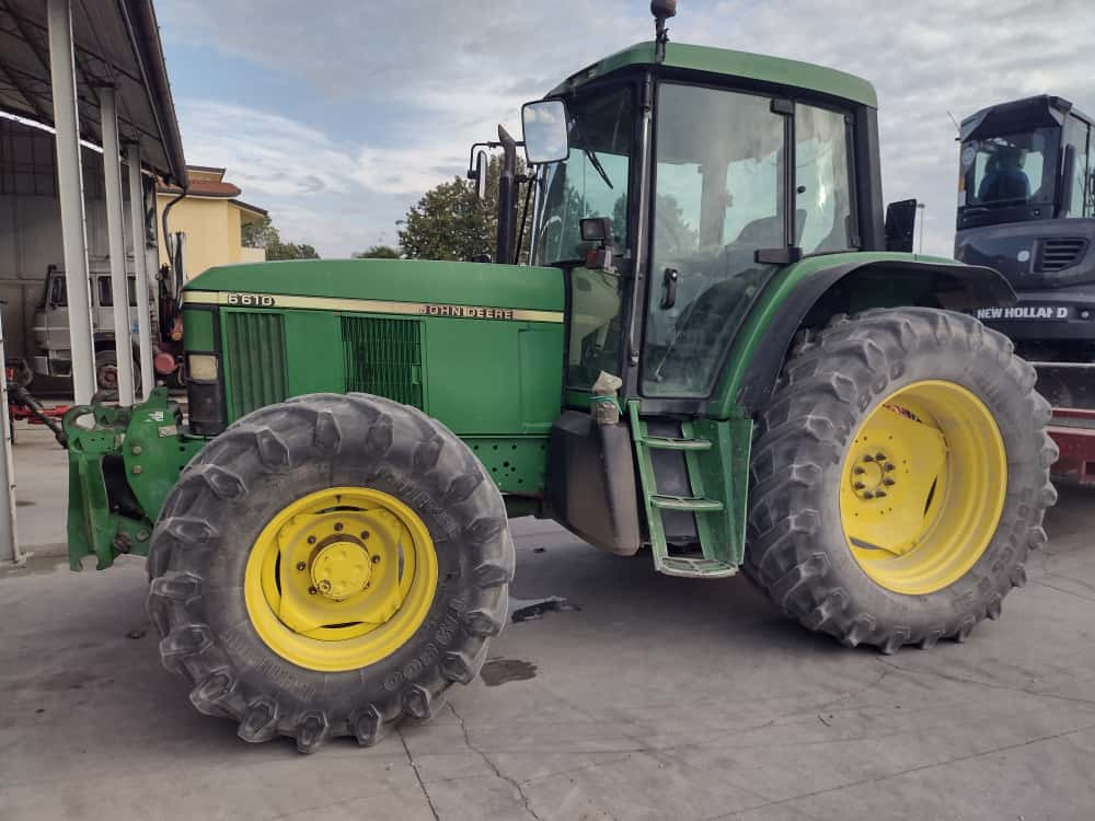 JOHN DEERE 6610 - Traktor: 1 kép. JOHN DEERE 6610 - Traktor: 1 kép.