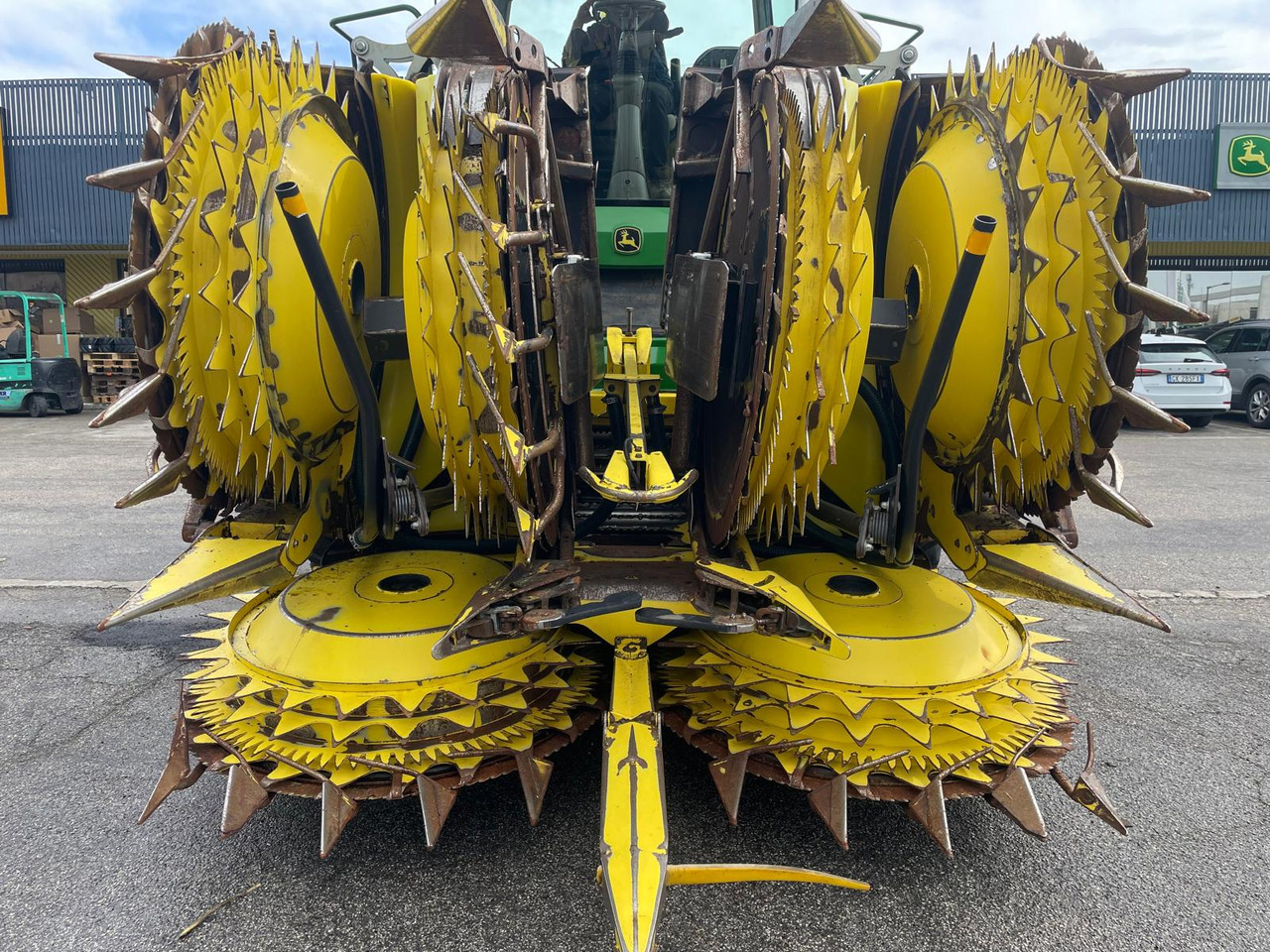 JOHN DEERE TRINCIA 9900i - Önjáró szecskázógép: 5 kép. JOHN DEERE TRINCIA 9900i - Önjáró szecskázógép: 5 kép.