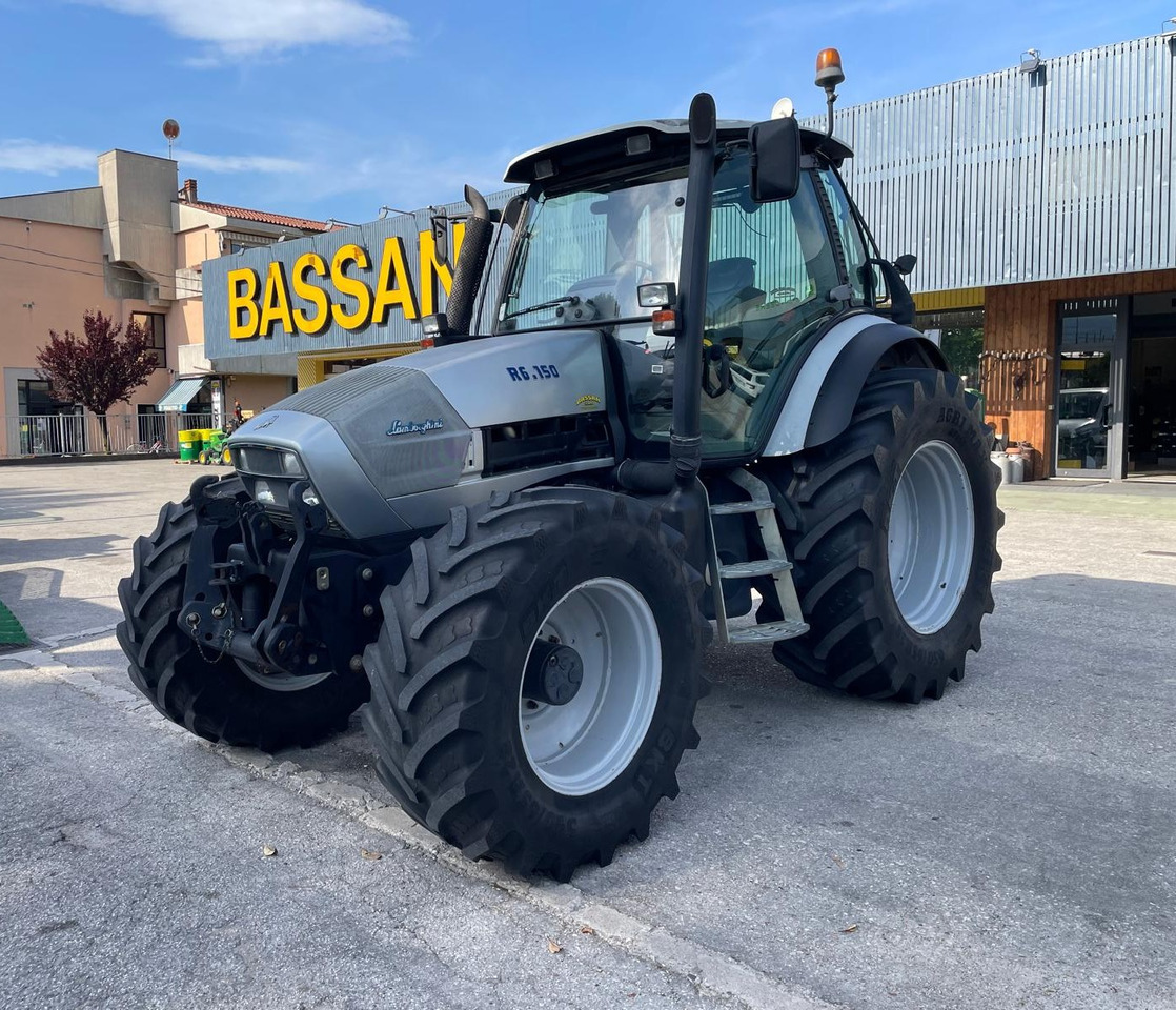 LAMBORGHINI R6 150 - Traktor: 1 kép. LAMBORGHINI R6 150 - Traktor: 1 kép.