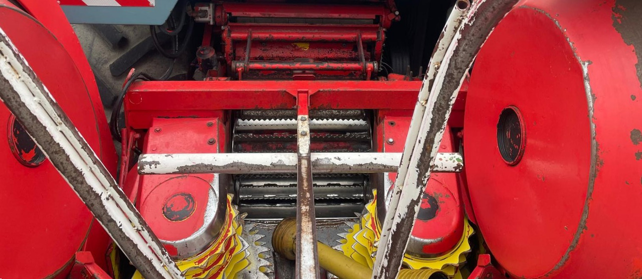 MENGELE TRINCIA SF 6000 - Önjáró szecskázógép: 5 kép. MENGELE TRINCIA SF 6000 - Önjáró szecskázógép: 5 kép.