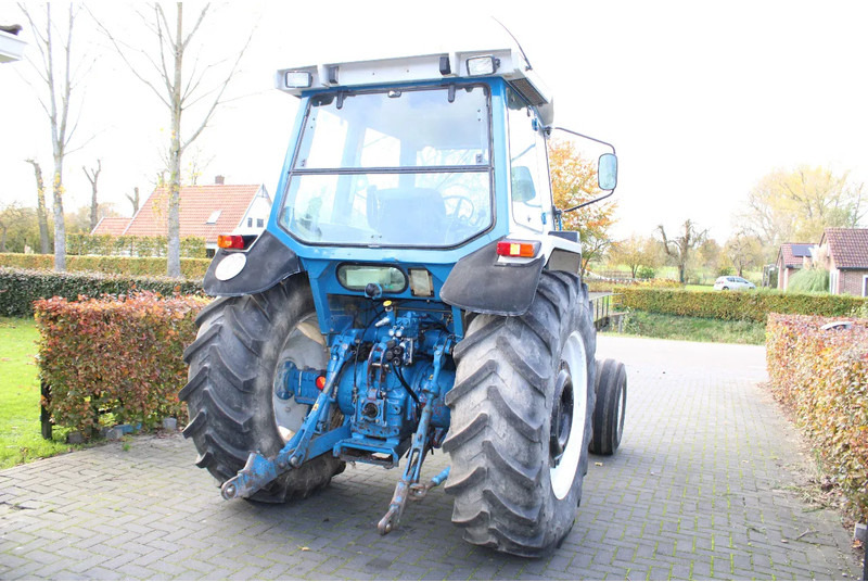 Ford 7810 - Traktor: 4 kép. Ford 7810 - Traktor: 4 kép.