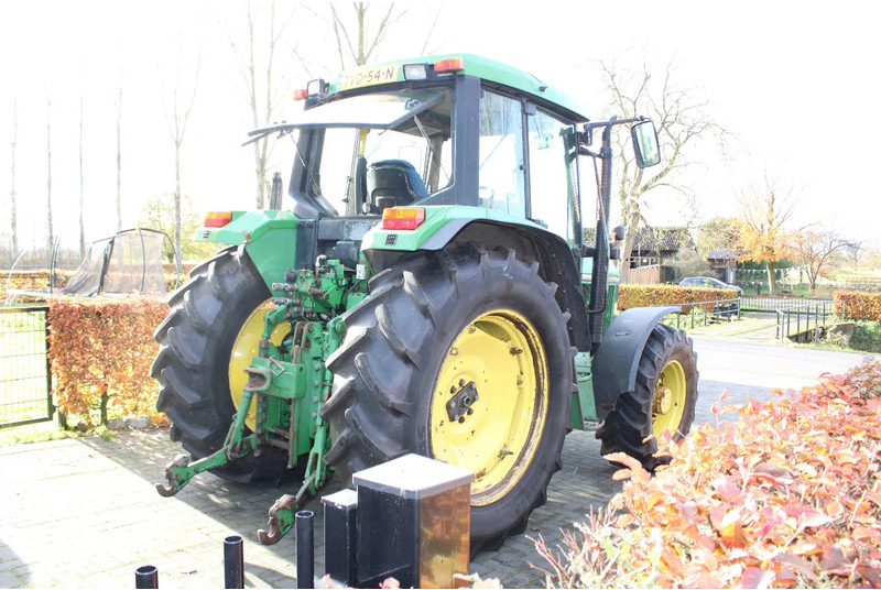 John Deere 6200 - Traktor: 3 kép. John Deere 6200 - Traktor: 3 kép.