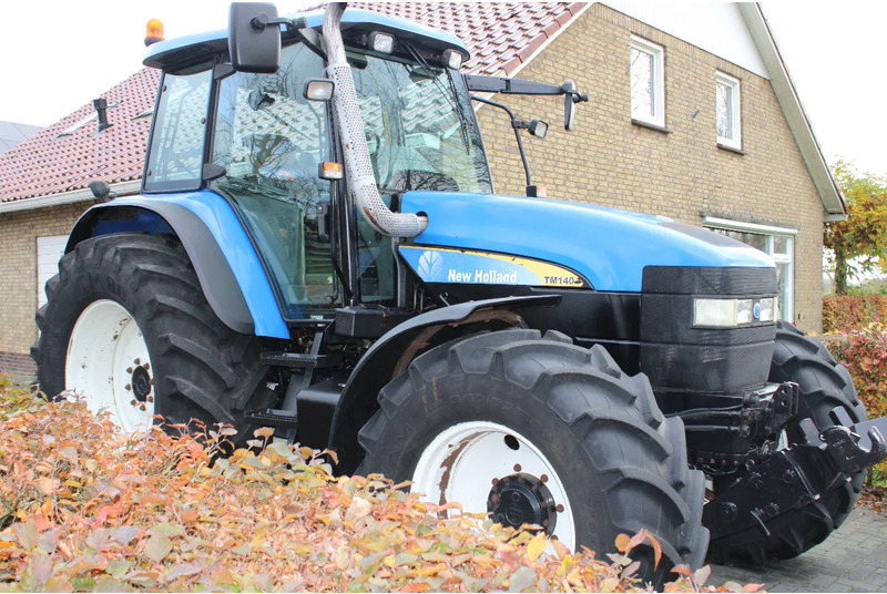 Traktor New Holland TM 140: 1 kép.