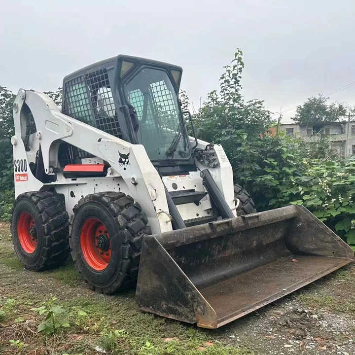 100%Ready Bobcat S300 Well Sold Most Famous Brand High Quality Bobcat S300 Skid Steer Loader for Sale - Mini homlokrakodó: 1 kép. 100%Ready Bobcat S300 Well Sold Most Famous Brand High Quality Bobcat S300 Skid Steer Loader for Sale - Mini homlokrakodó: 1 kép.