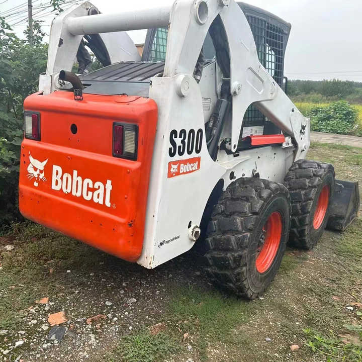 100%Ready Bobcat S300 Well Sold Most Famous Brand High Quality Bobcat S300 Skid Steer Loader for Sale - Mini homlokrakodó: 5 kép. 100%Ready Bobcat S300 Well Sold Most Famous Brand High Quality Bobcat S300 Skid Steer Loader for Sale - Mini homlokrakodó: 5 kép.