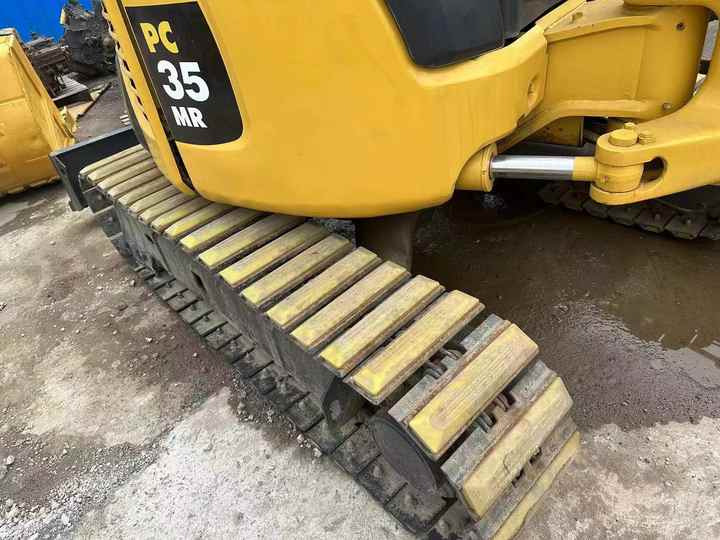 Best Quality Komatsu PC35mr Used Mini Excavator Earth-moving Machinery in Good Performance - Lánctalpas kotró: 5 kép. Best Quality Komatsu PC35mr Used Mini Excavator Earth-moving Machinery in Good Performance - Lánctalpas kotró: 5 kép.